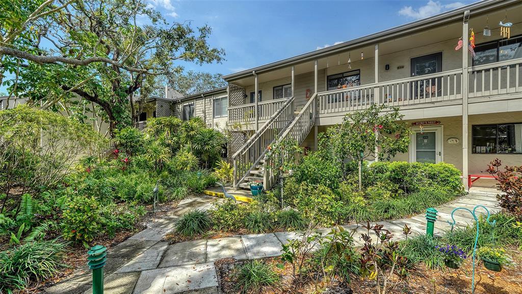 Picture of 1601 Pelican Point Drive Unit 212, Sarasota, FL 34231