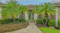 Picture of 7849 Wilton Crescent Circle, University Park, FL 34201