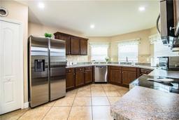 Picture of 3510 Kenwood Crossing, Lakeland, FL 33812