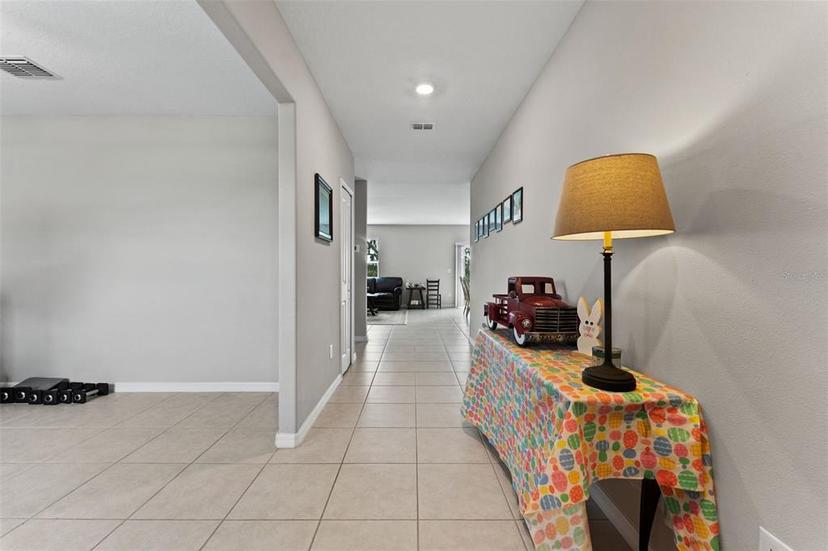 Picture of 1454 Tahitian Sunrise Drive, Plant City FL 33565