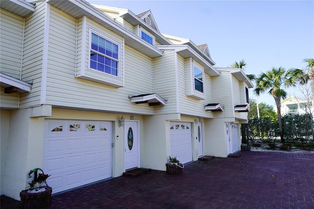 Picture of 19651 Gulf Boulevard Unit A11, Indian Shores, FL 33785