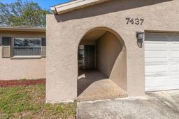 Picture of 7437 118Th Drive, Largo, FL 33773