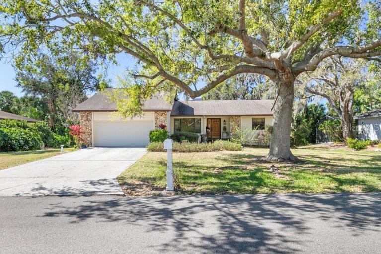 Picture of 4770 Maid Marian Lane, Sarasota, FL 34232