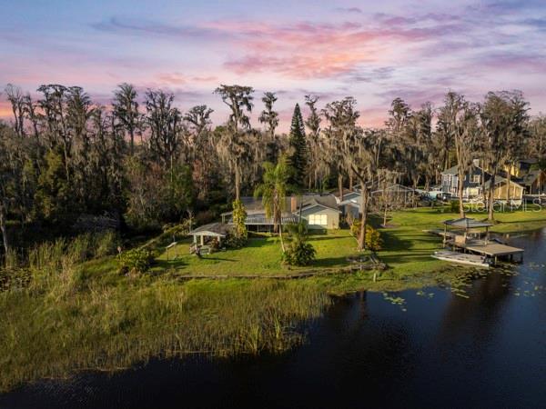 Picture of 19230 Lake Allen Road, Lutz, FL 33558