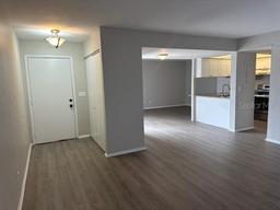 Picture of 1190 Longfellow Way Unit 1190, Sarasota, FL 34243