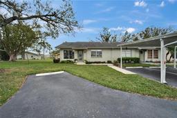 Picture of 330 Gloucester Boulevard, Sun City Center, FL 33573