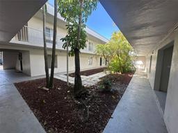 Picture of 1830 Maravilla Avenue Unit 516, Fort Myers, FL 33901