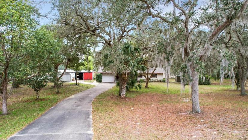 Picture of 31241 Benton Drive, Eustis, FL 32736