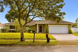 Picture of 211 S Deerwood Avenue, Orlando, FL 32825