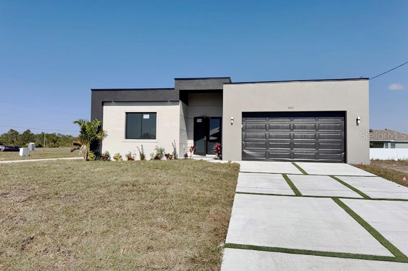 Picture of 3927 NW 40Th Terrace, Cape Coral, FL 33993