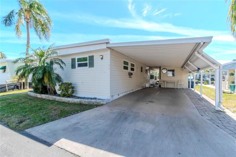 Picture of 18675 Us Highway 19 N Unit 217, Clearwater FL 33764