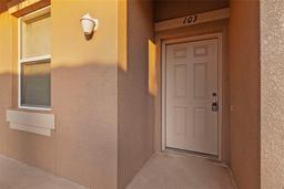 Picture of 915 Fairwaycove Lane Unit 103, Bradenton, FL 34212