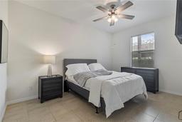 Picture of 915 Fairwaycove Lane Unit 103, Bradenton, FL 34212