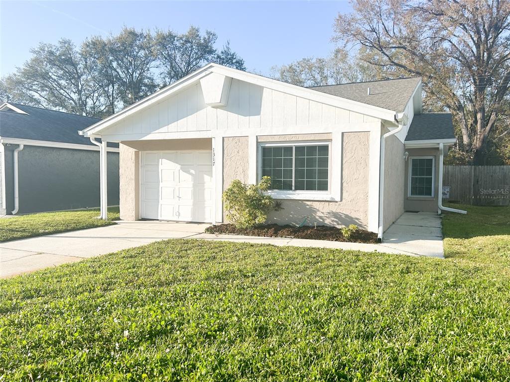 Picture of 1317 Bramblewood Drive, Lakeland, FL 33811