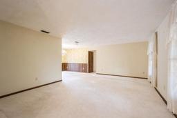 Picture of 2430 Catalonia Way S, St Petersburg, FL 33712