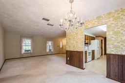 Picture of 2430 Catalonia Way S, St Petersburg, FL 33712