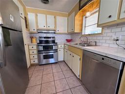 Picture of 2331 Belleair Road Unit 527, Clearwater, FL 33764