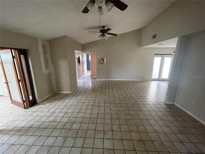 Picture of 1880 N Crystal Lake Drive Unit 65, Lakeland FL 33801