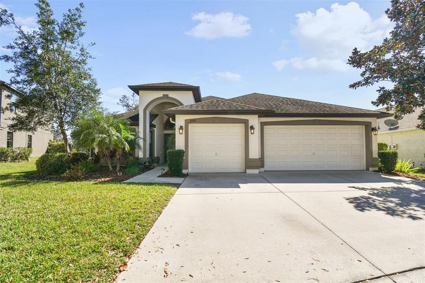 Picture of 15721 Starling Water Drive, Lithia FL 33547