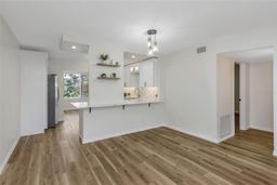 Picture of 2403 Finlandia Lane Unit 27, Clearwater, FL 33763