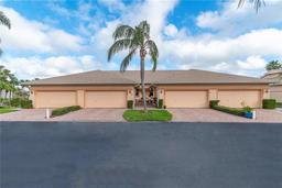 Picture of 9808 62Nd Terrace N Unit 9808, St Petersburg, FL 33708