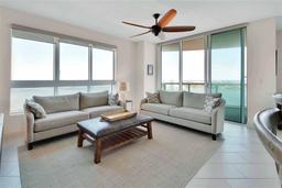 Picture of 241 Riverside Drive Unit 1502, Daytona Beach, FL 32117