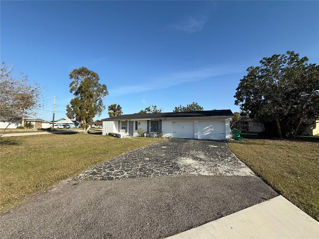 Picture of 690 Ennis Terrace Nw, Port Charlotte, FL 33952