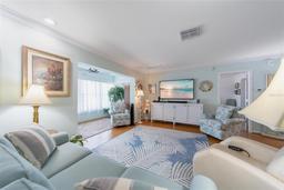 Picture of 5020 Brittany Drive S Unit 324, St Petersburg, FL 33715