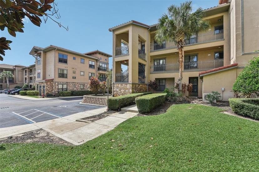 Picture of 901 Charo Parkway Unit 731, Davenport FL 33897