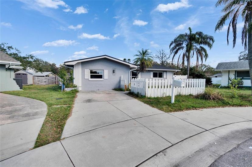 Picture of 415 Maplewood Circle, Oldsmar FL 34677