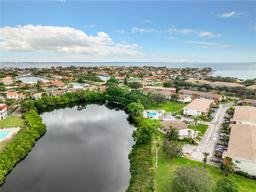 Picture of 4570 Overlook Drive Ne Unit 282, St Petersburg, FL 33703