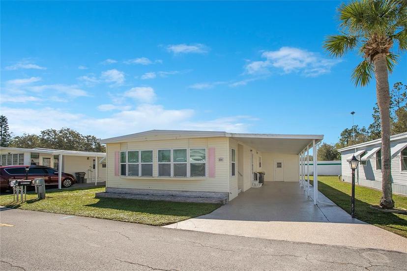 Picture of 256 Lakeside Ranch Circle, Winter Haven FL 33881