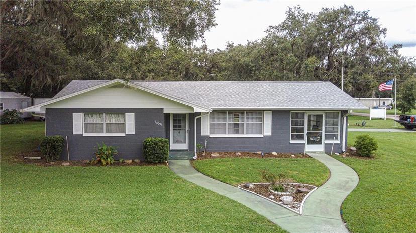 Picture of 38055 Avion Drive, Zephyrhills FL 33542