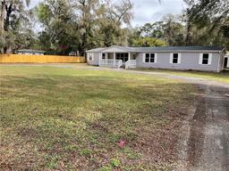 Picture of 13365 SE 39Th Court, Belleview, FL 34420