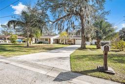 Picture of 8701 Elmdale Place, Tampa, FL 33637