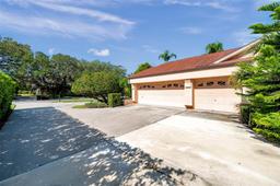 Picture of 1008 Royal Birkdale Drive, Tarpon Springs, FL 34688