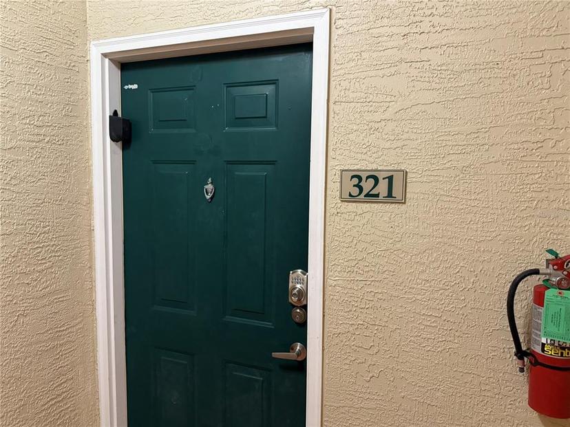 Picture of 1216 S Missouri Avenue Unit 321, Clearwater FL 33756