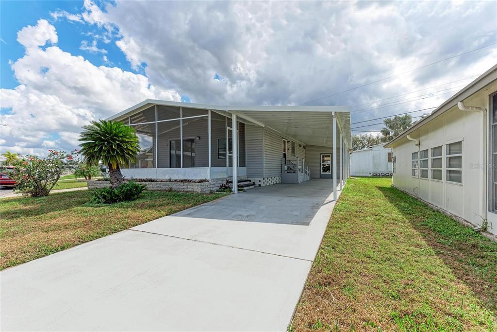 Picture of 73 Leisure Way, Palmetto, FL 34221