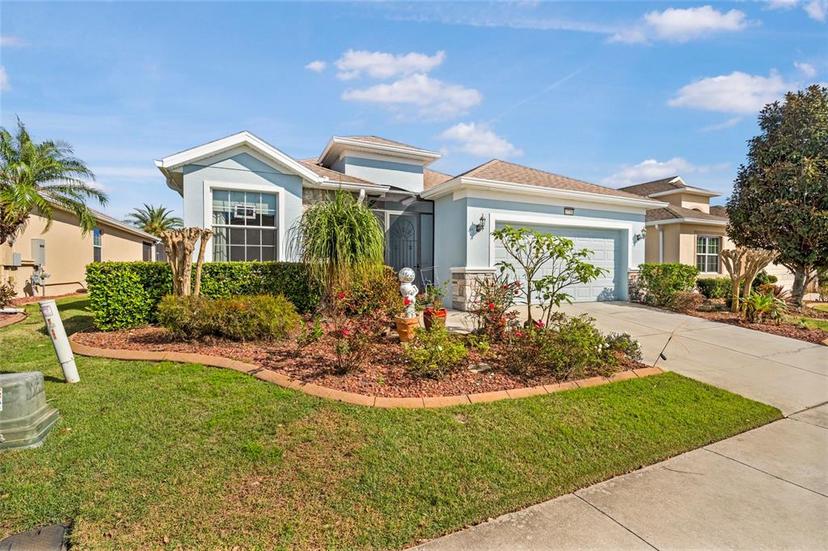 Picture of 8780 Bridgeport Bay Circle, Mount Dora FL 32757