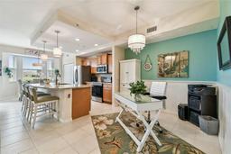 Picture of 803 Fairwaycove Lane Unit 106, Bradenton, FL 34212