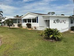 Picture of 212 Fairway Boulevard, Frostproof, FL 33843