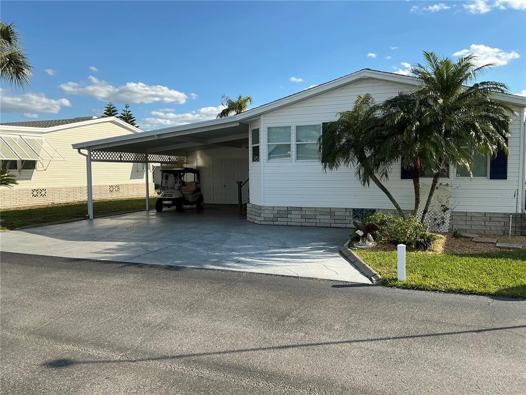 Picture of 212 Fairway Boulevard, Frostproof, FL 33843