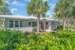 Picture of 276 Snell Isle Boulevard Ne, St Petersburg, FL 33704