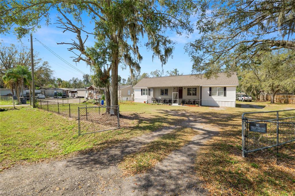 Picture of 11019 Spivey Road, Gibsonton, FL 33534