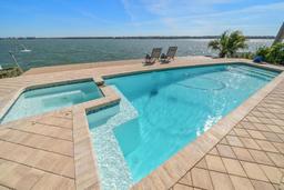 Picture of 447 22Nd Street, Belleair Beach, FL 33786