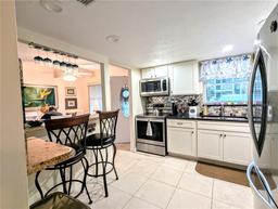 Picture of 2057 Sunset Drive Unit G1, Bradenton, FL 34207