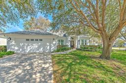 Picture of 4614 River Overlook Drive, Valrico, FL 33596