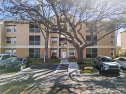 Picture of 8825 Latrec Avenue Unit 6308, Orlando, FL 32819