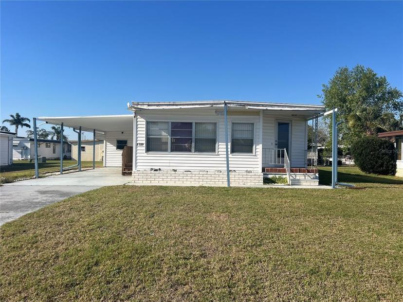 Picture of 1129 Elkhart Circle, Tavares FL 32778