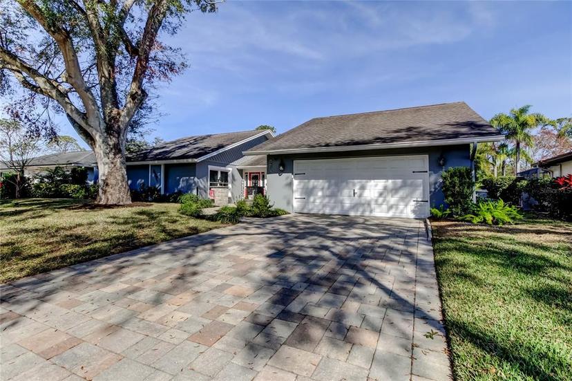 Picture of 4617 Cloverlawn Drive, Tampa FL 33624